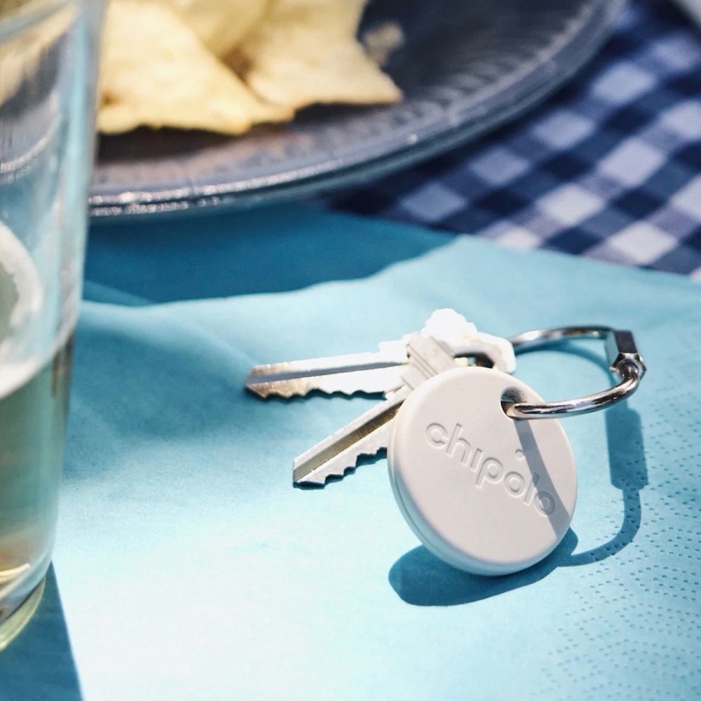 Chipolo ONE Point Key Finder Set pack of 3 NWT IOB off white